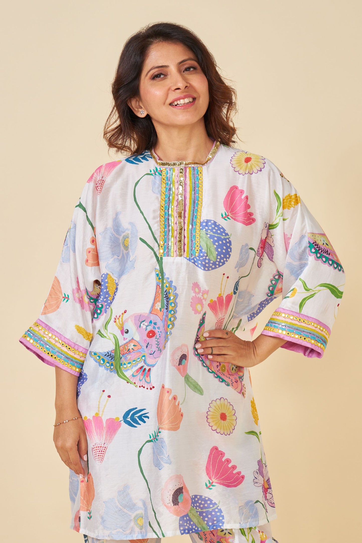 White Bloom Embellished Ladies Kaftan Top And Pant Set Of 2