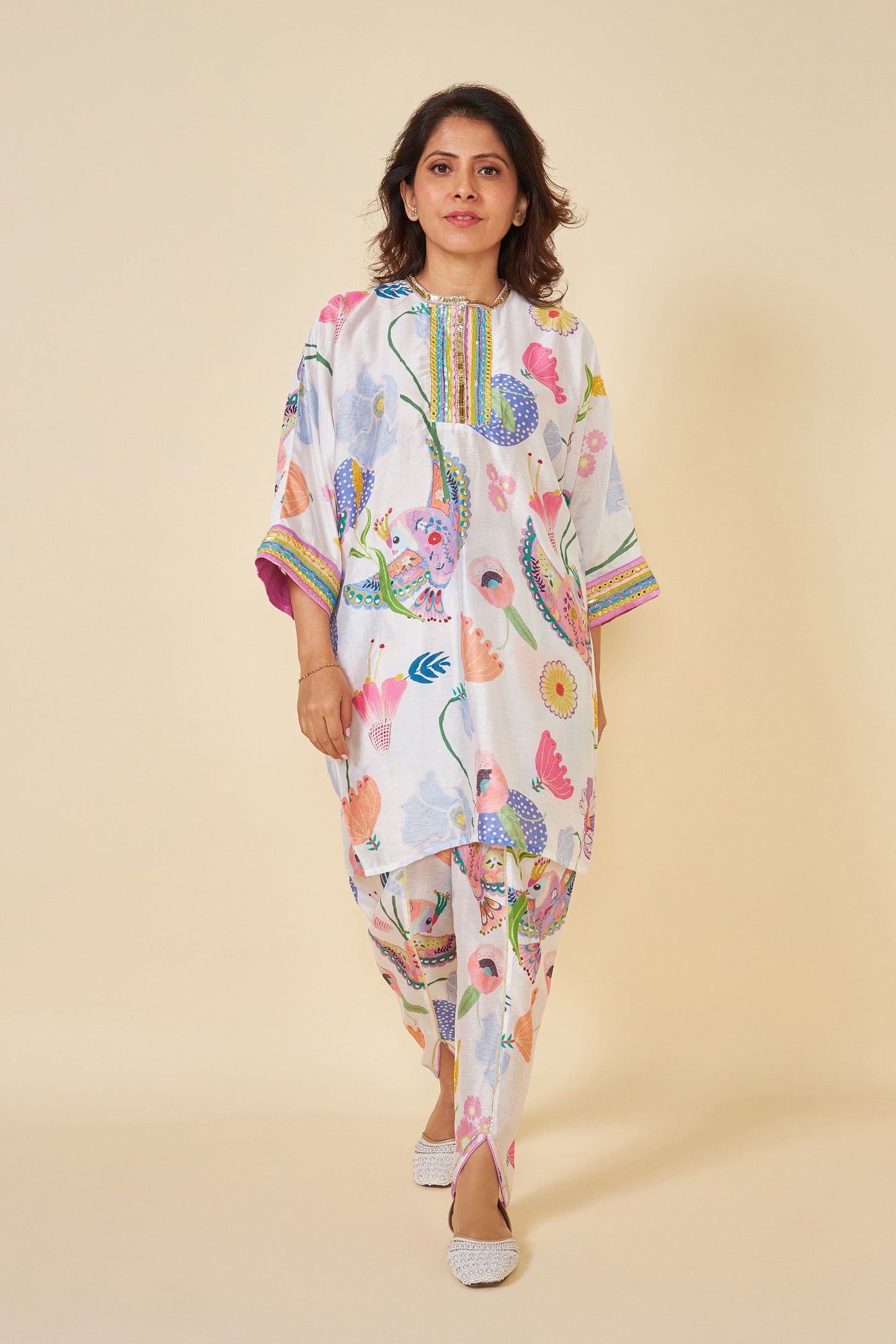 White Bloom Embellished Ladies Kaftan Top And Pant Set Of 2