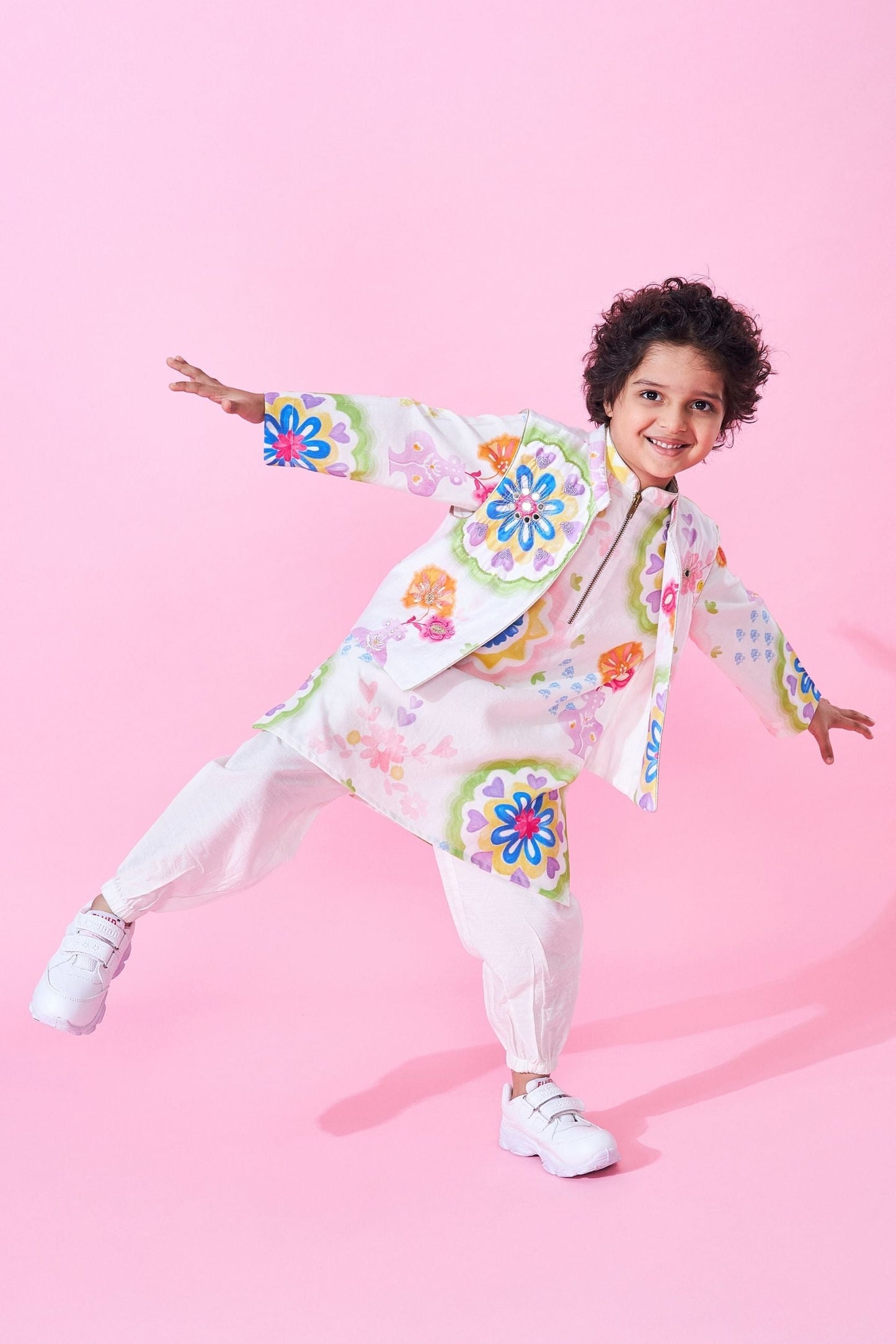 Mae Boys Embellished Kurta Set (Set Of 3 pcs)