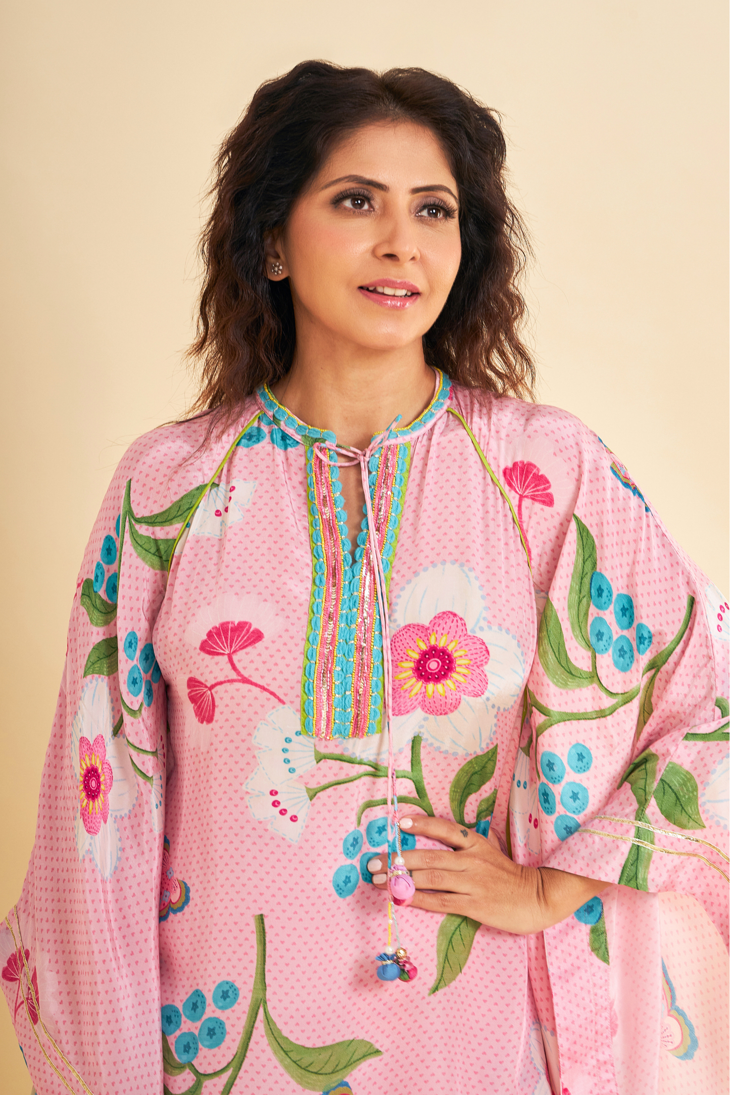 Raya Pink Embroidered Ladies Tunic With Flared Trousers ( Set of 2 Pcs)