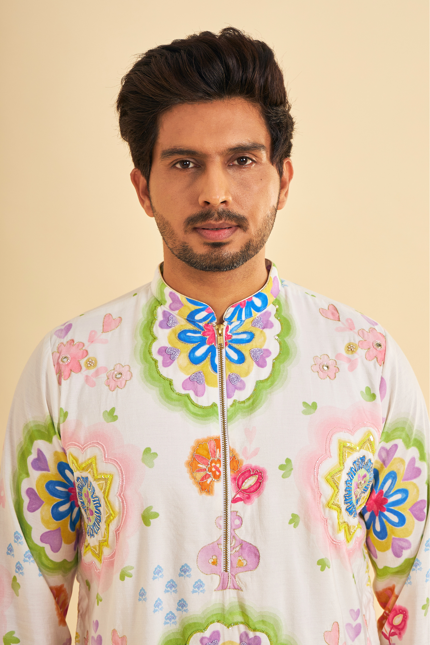 Mae Embroidered Men's Kurta and Pant ( Set of 2 Pcs)