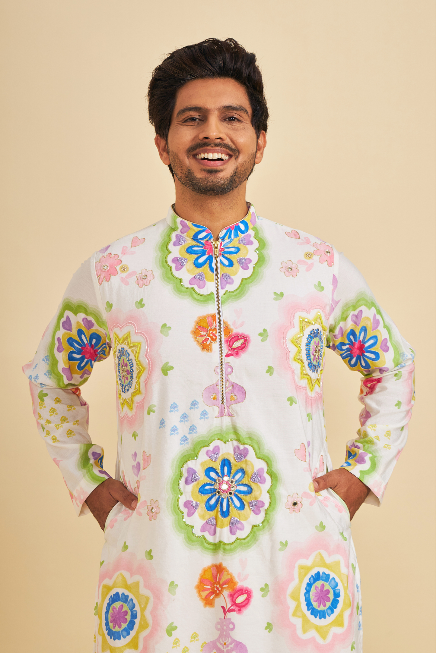 Mae Embroidered Men's Kurta and Pant ( Set of 2 Pcs)