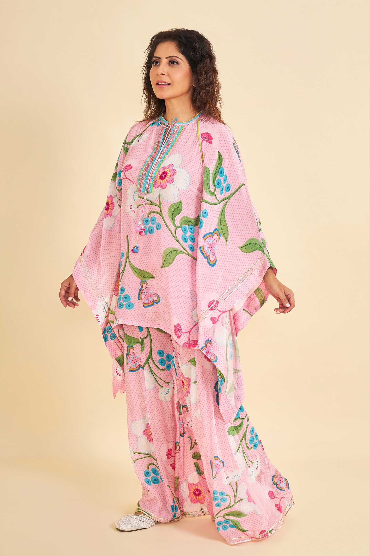 Raya Pink Embroidered Ladies Tunic With Flared Trousers ( Set of 2 Pcs)