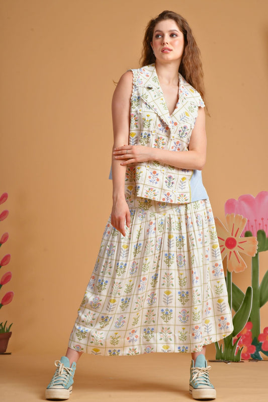 Flora Charm Embellished Women'S Jacket And Skirt ( Set Of 2 Pcs)
