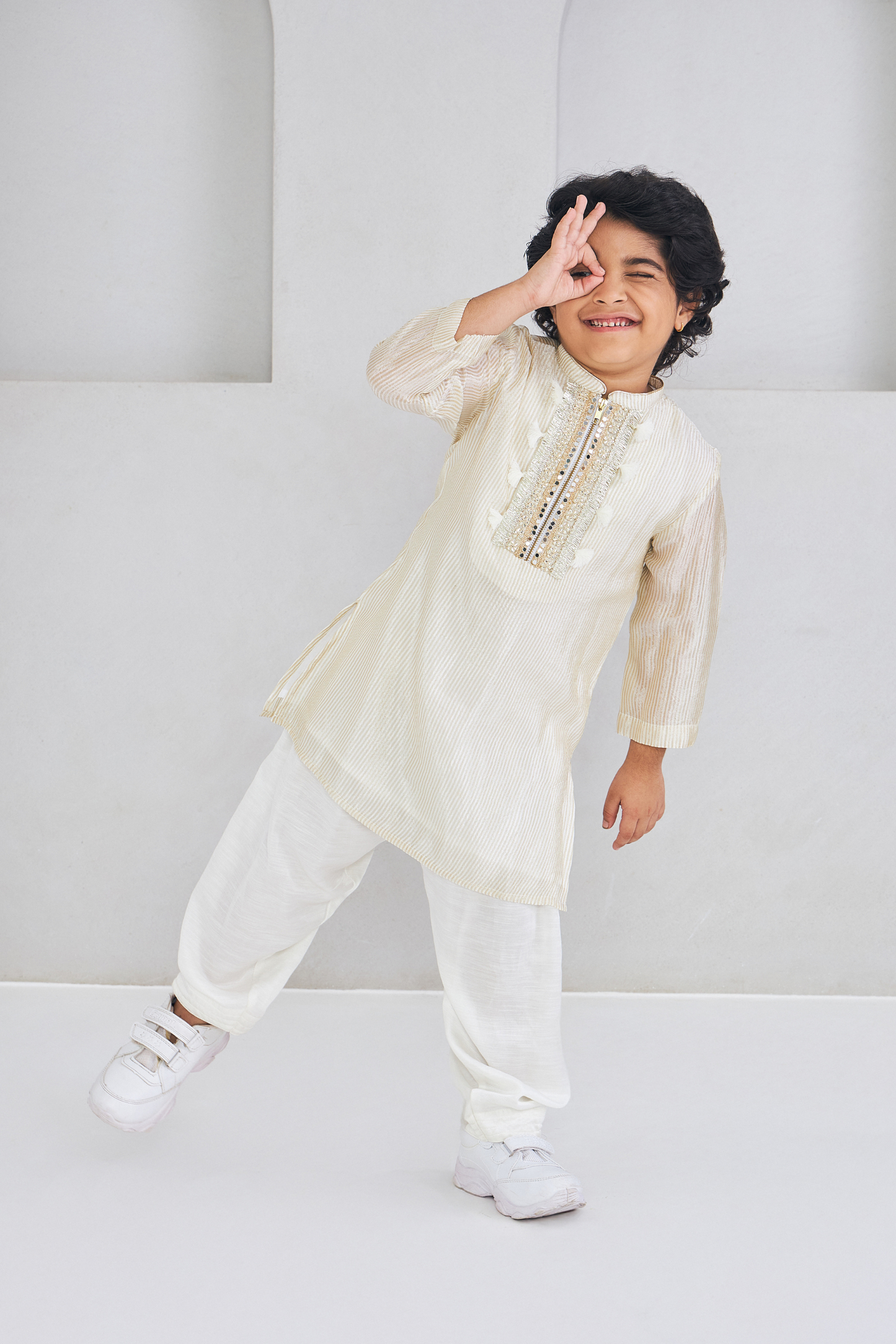 Ivora Boys Embellished Kurta & Pant (Set of 2 Pcs)