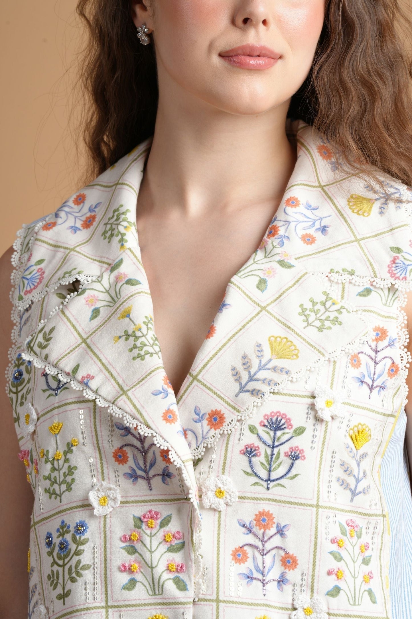 Flora Charm Embellished Women'S Jacket And Skirt ( Set Of 2 Pcs)