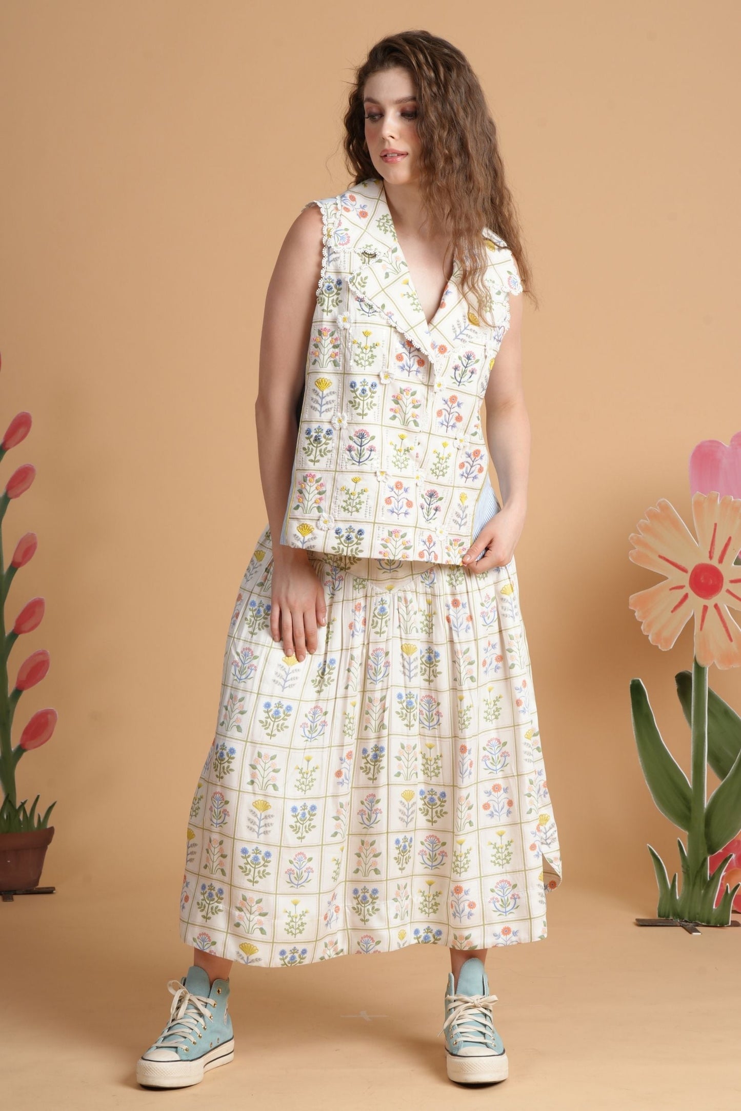 Flora Charm Embellished Women'S Jacket And Skirt ( Set Of 2 Pcs)