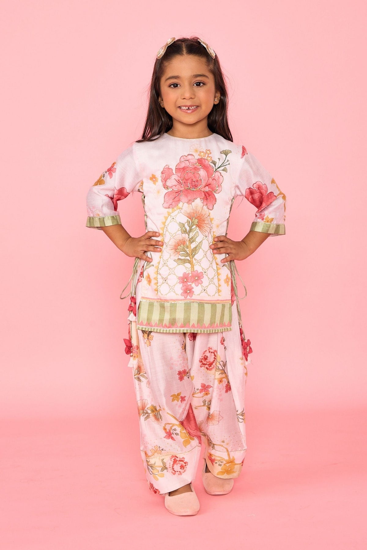 White Makrana Girls Embellished 3/4th Sleeves Tunic With Wide Trouser Coord( 2 Pc Set)