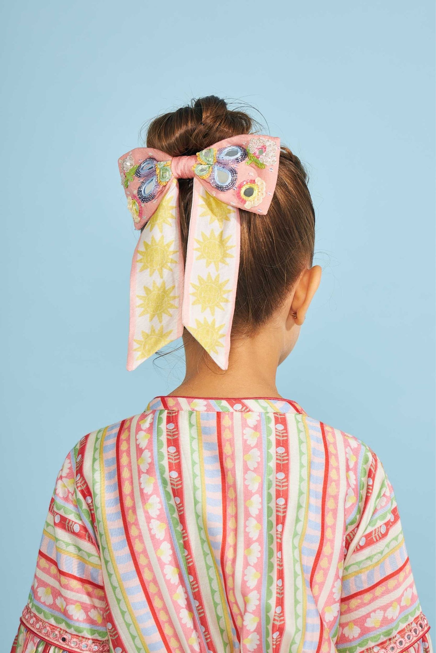 THEA PINK EMBELLISHED BOW CLIP (on kids)